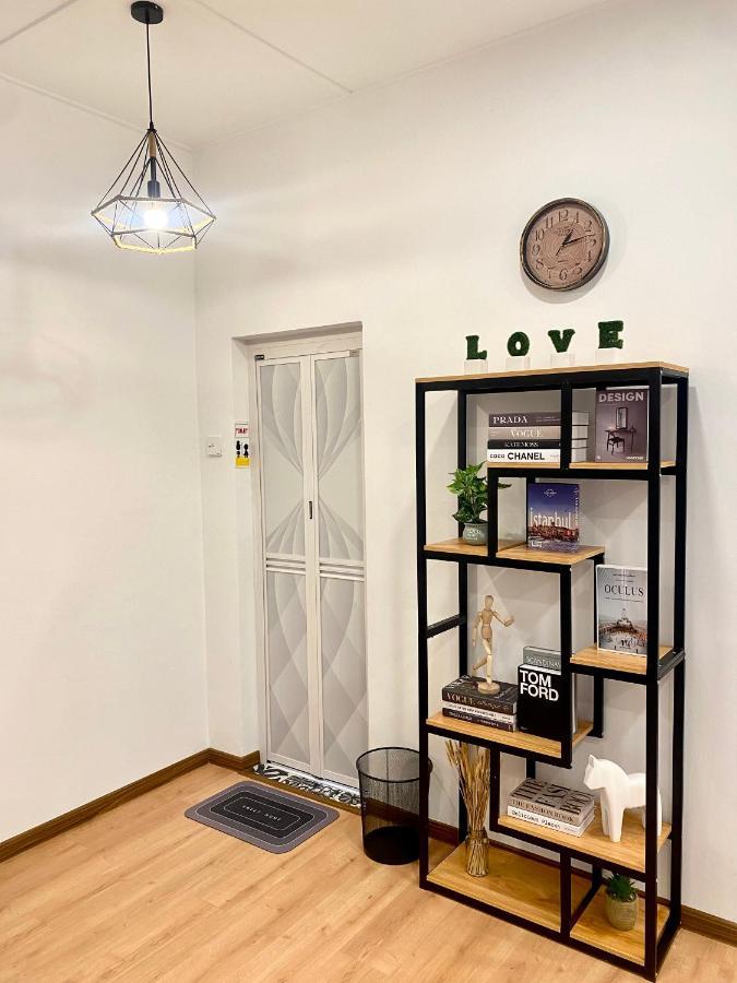 Comfy 3-Bedrooms With Family Karaoke Max-10Pax イポー エクステリア 写真